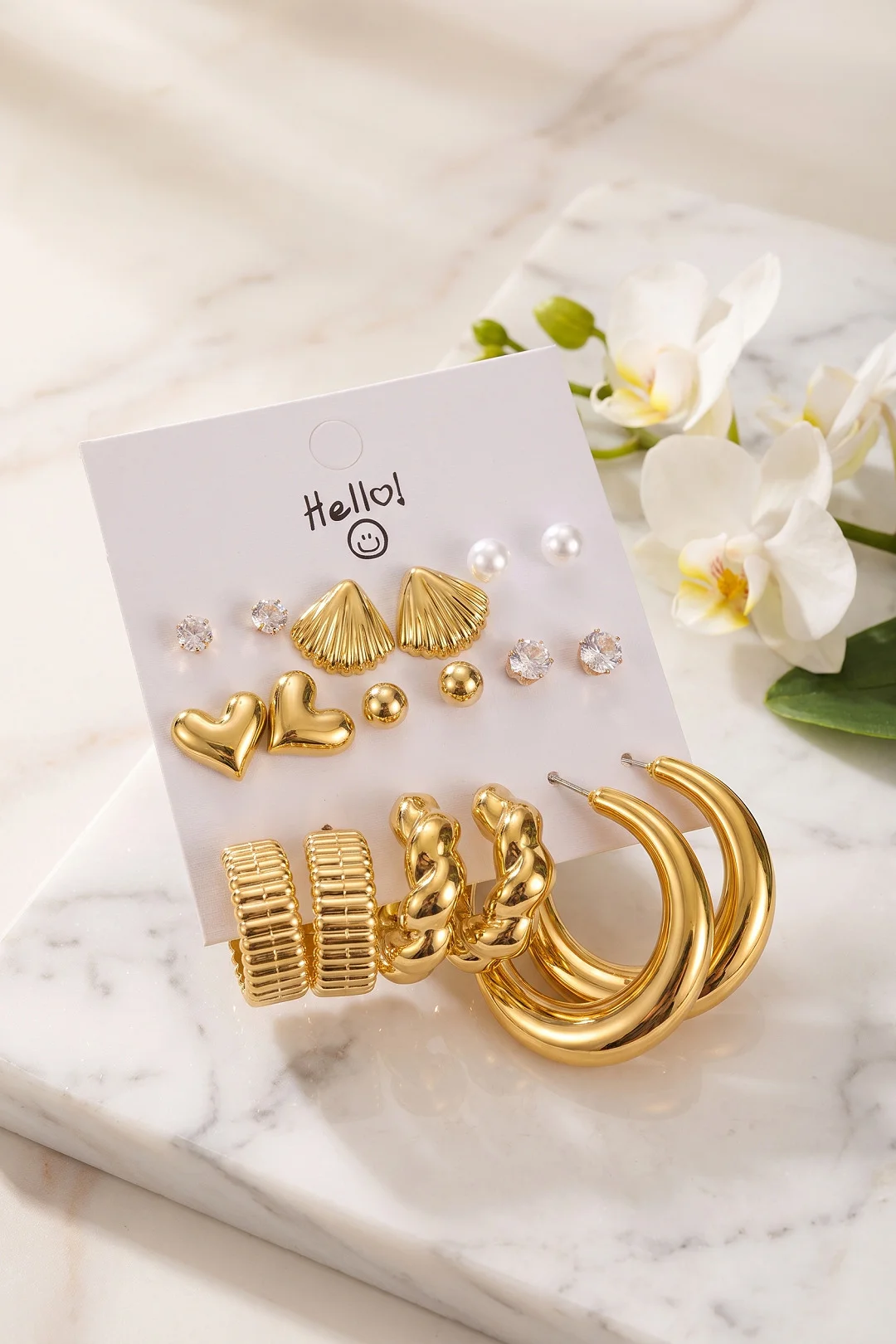 Gold Renk Metalik Kaplamalı Deniz Kabuğu Detaylı CCB 9 Çift Küpe Seti TJ-BKP12104 Gold Renk Metalik Kaplamalı Deniz Kabuğu Detaylı CCB 9 Çift Küpe Seti TJ-BKP12104