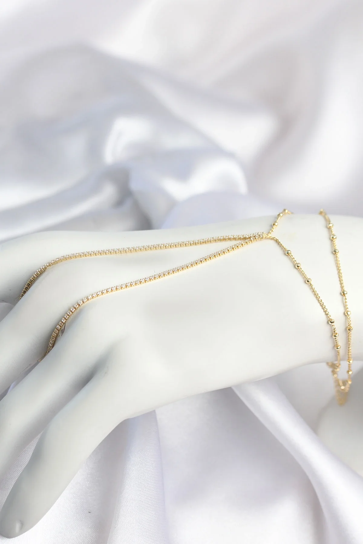 Gold Renk Minimal Zirkon Taşlı Su Yolu Model Şahmeran