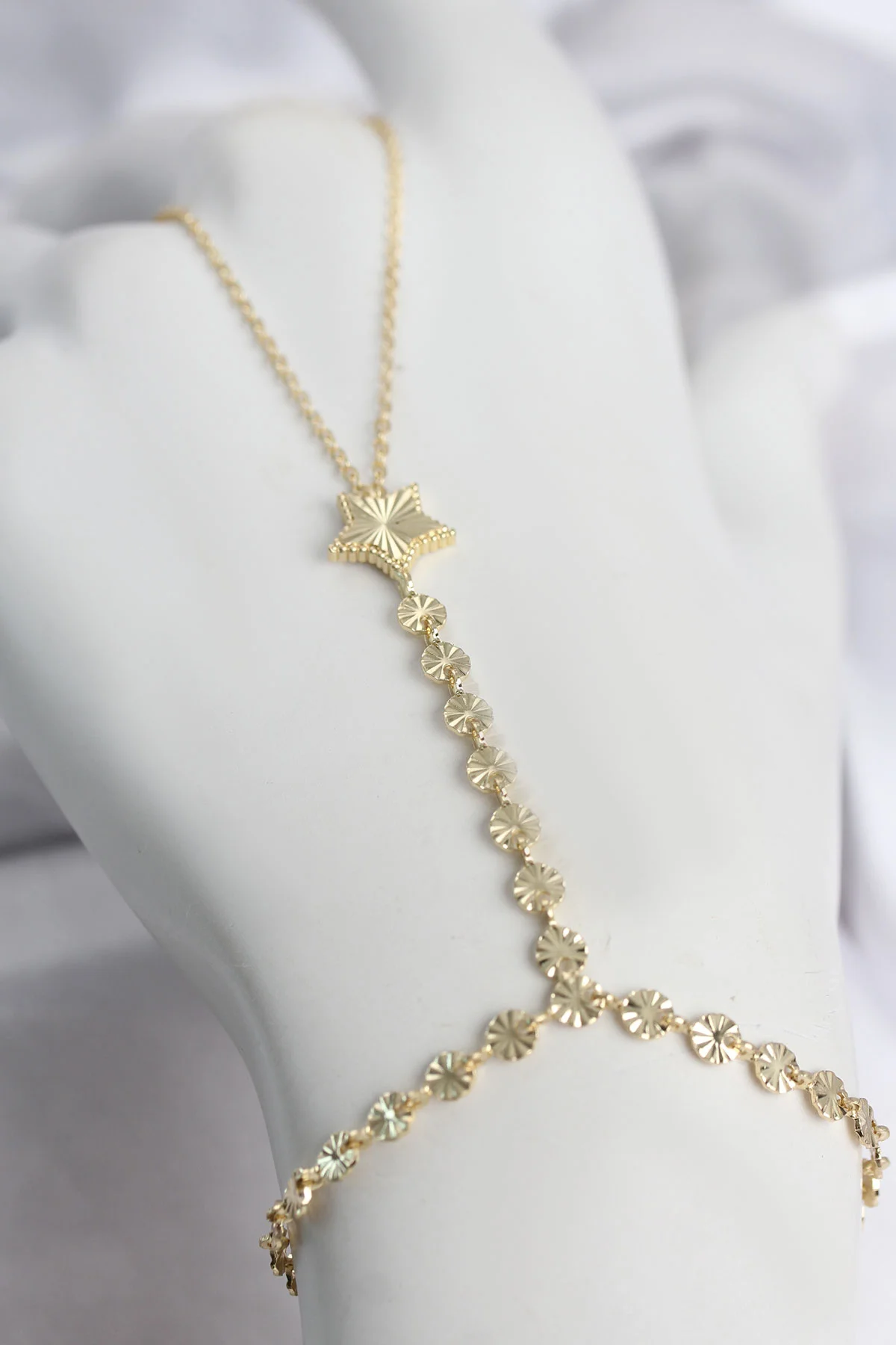 Gold Renk Pirinç Lazerli Yıldız Model Zirkon Taşlı Şahmeran TJ-SN785