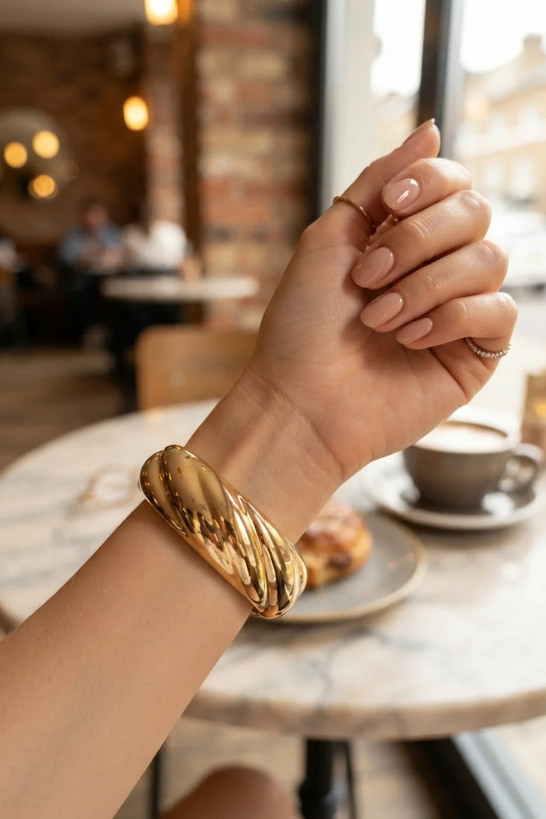 Gold Renk Pirinç Sarmal Model Vintage Kalın Kelepçe Bilezik Fiyatı, Yorumları ve Özellikleri