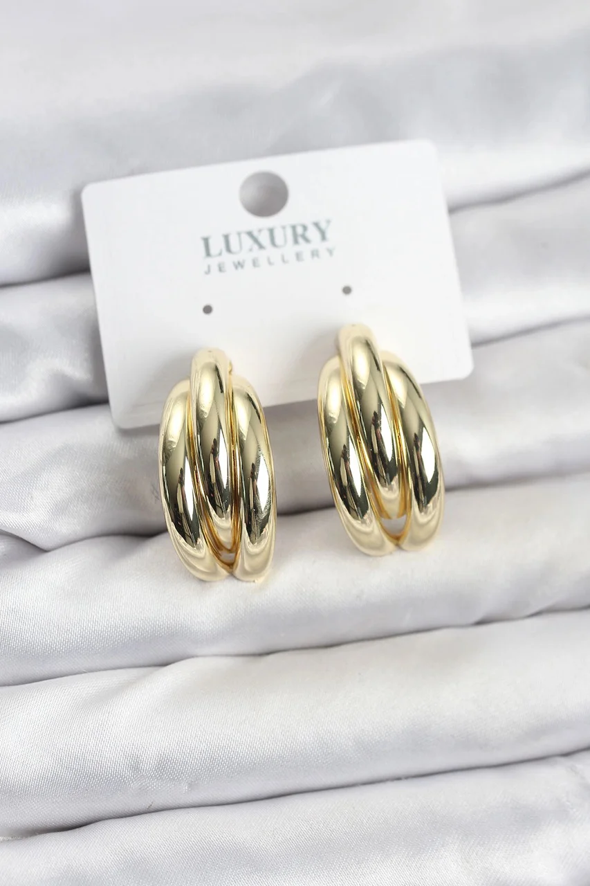 Gold Renk Pirinç Yarım Halka Model Kadın Küpe Çok renkli