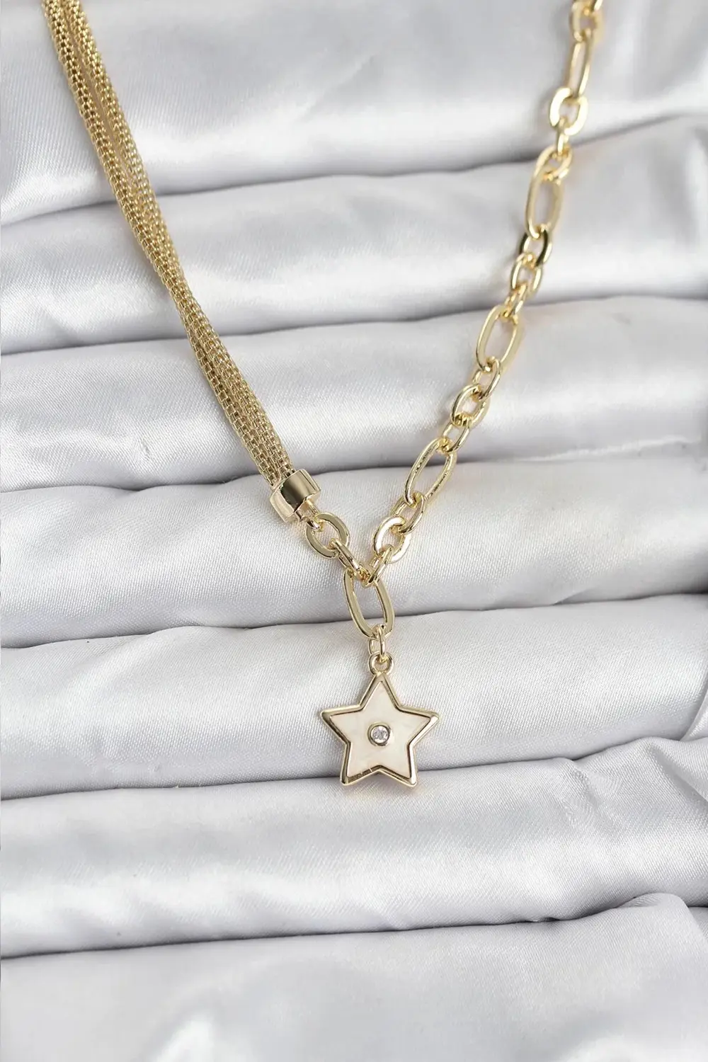 Gold Renk Pirinç Yıldız Model Kadın Kolye