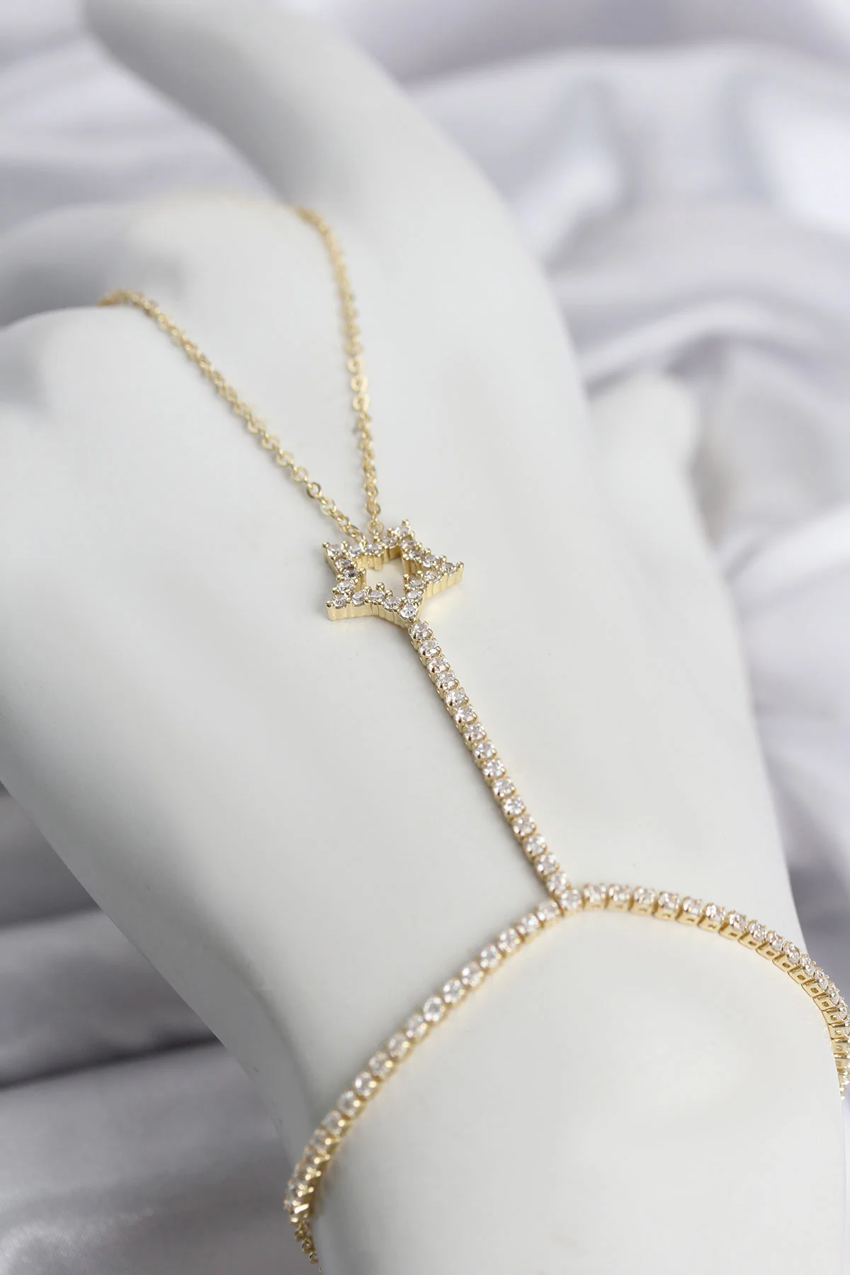 Gold Renk Pirinç Zirkon Taşlı Yıldız Model Şahmeran TJ-SN775