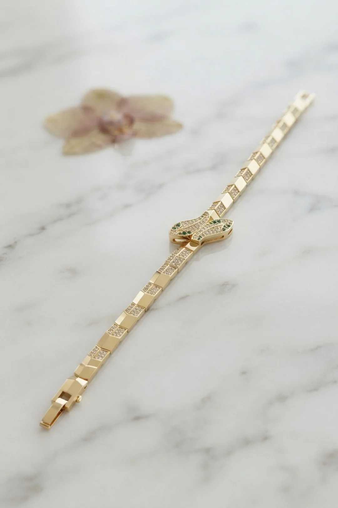 Gold Renk Pirinç Zirkon Taşlı Yılan Model Kadın Bileklik TJ-BB8827