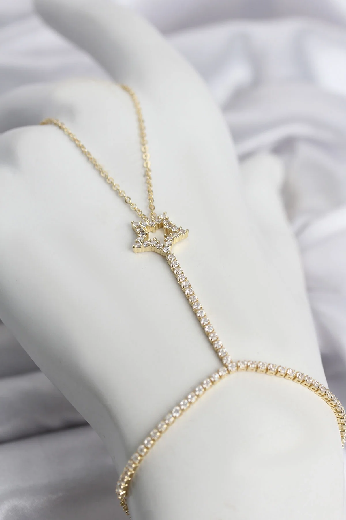 Gold Renk Pirinç Zirkon Taşlı Yıldız Model Şahmeran