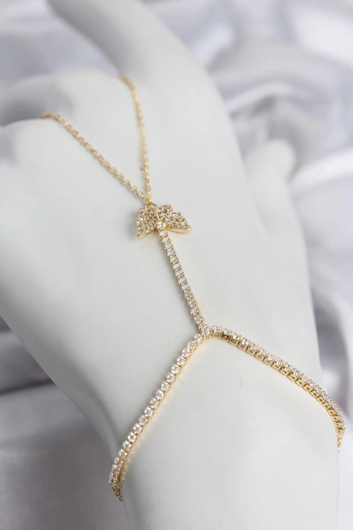 Gold Renk Pirinç Zirkon Taşlı Kelebek Model Şahmeran
