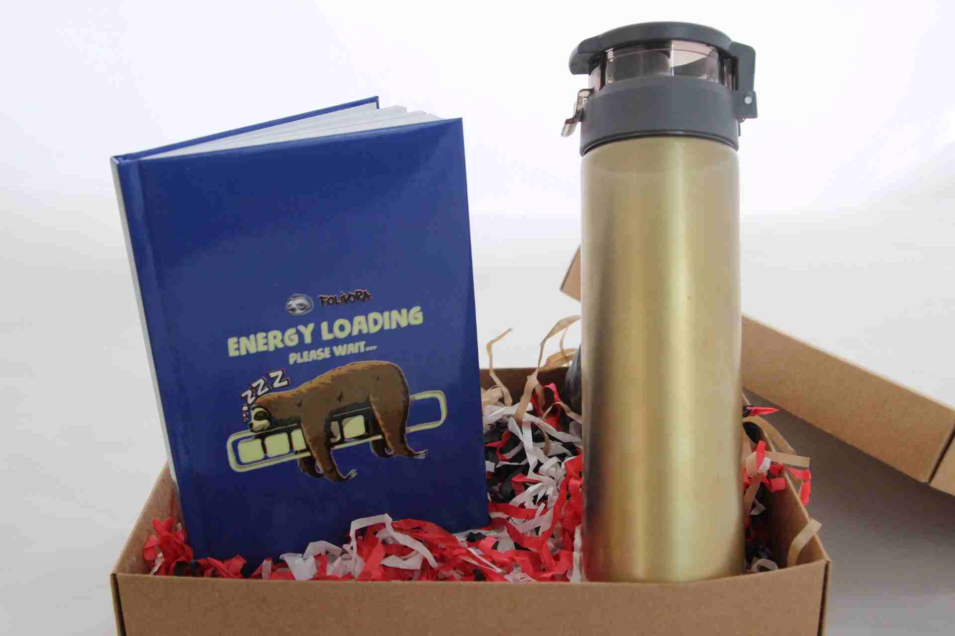 Gold Renk Termos ve Yorgun Ayıcık Temalı Defter Hediye Kutusu