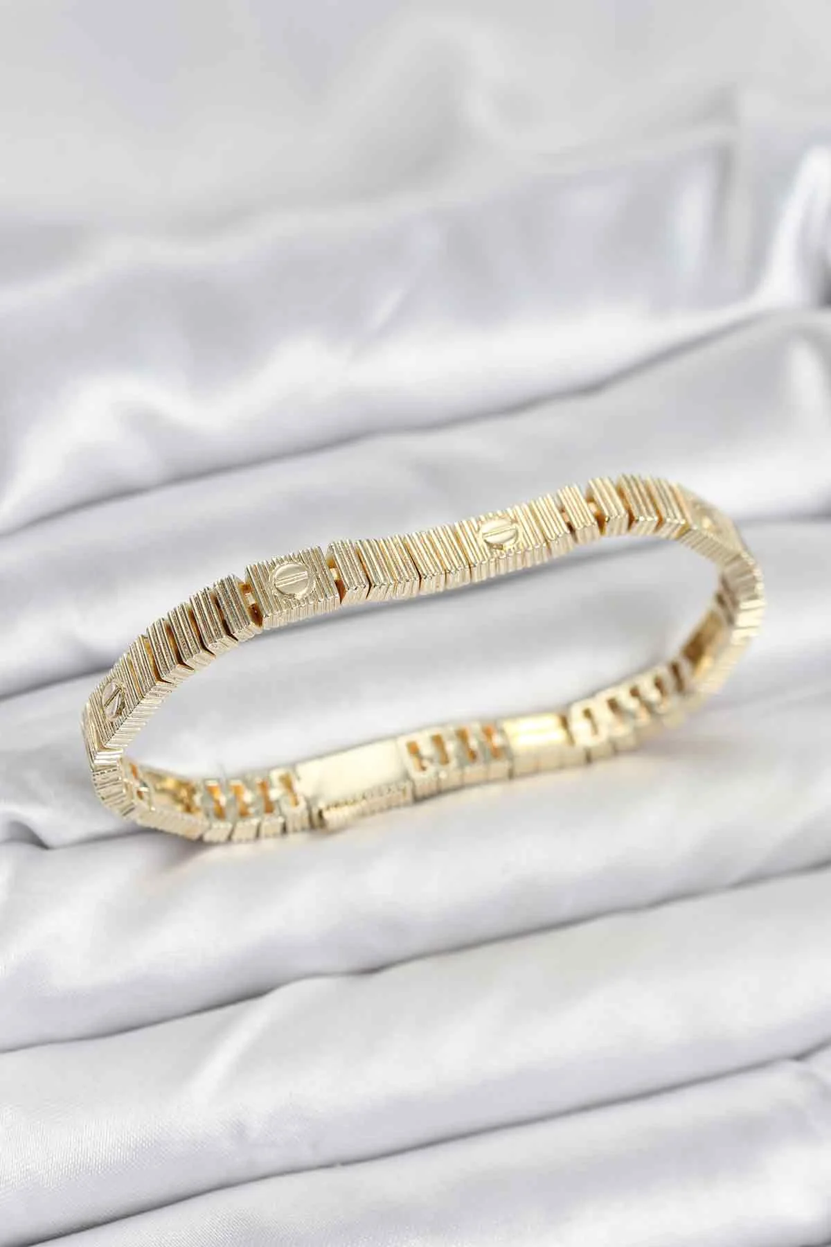 Gold Renk Vip Seri Bileklik -1492