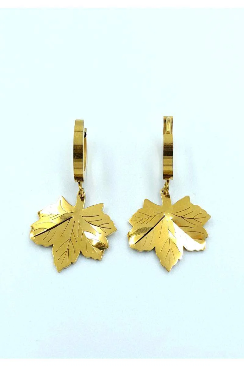 Gold Renk Yaprak Figürlü Çelik Küpe