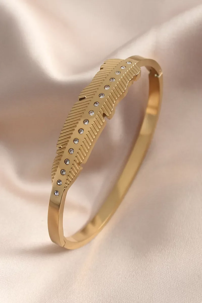 Gold Renk Yaprak Model Zirkon Taş Detay Kelepçe Kadın Bileklik - Lisinya