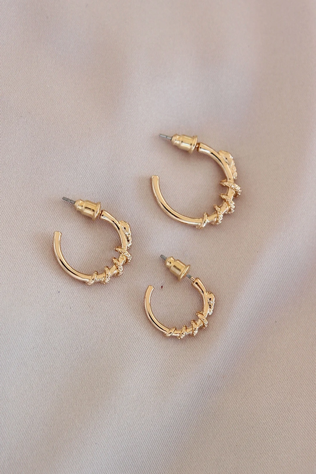 Gold Renk Yılan Model Metal Küpe Seti Fiyatı, Yorumları ve Özellikleri