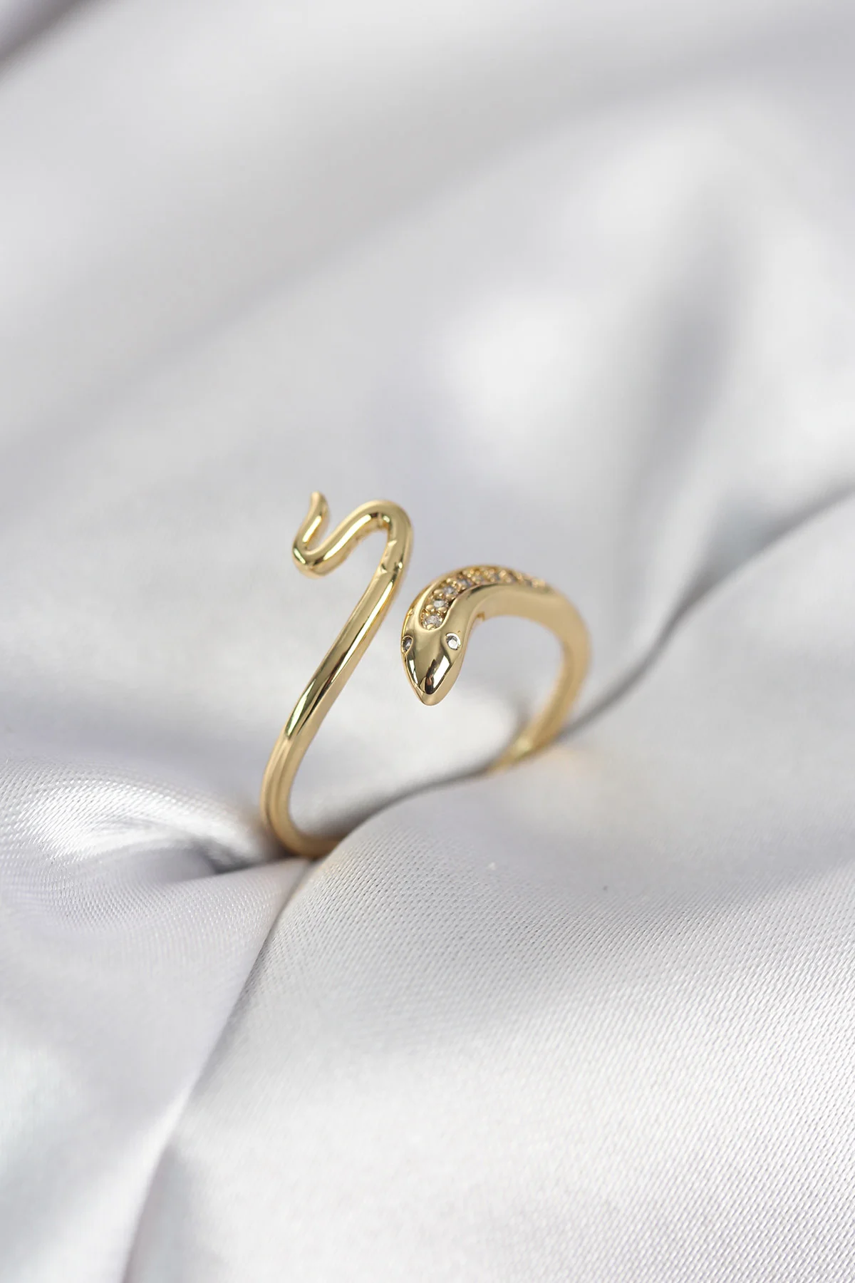 Gold Renk Yılan Model Zirkon Taşlı Kadın Yüzük 5886