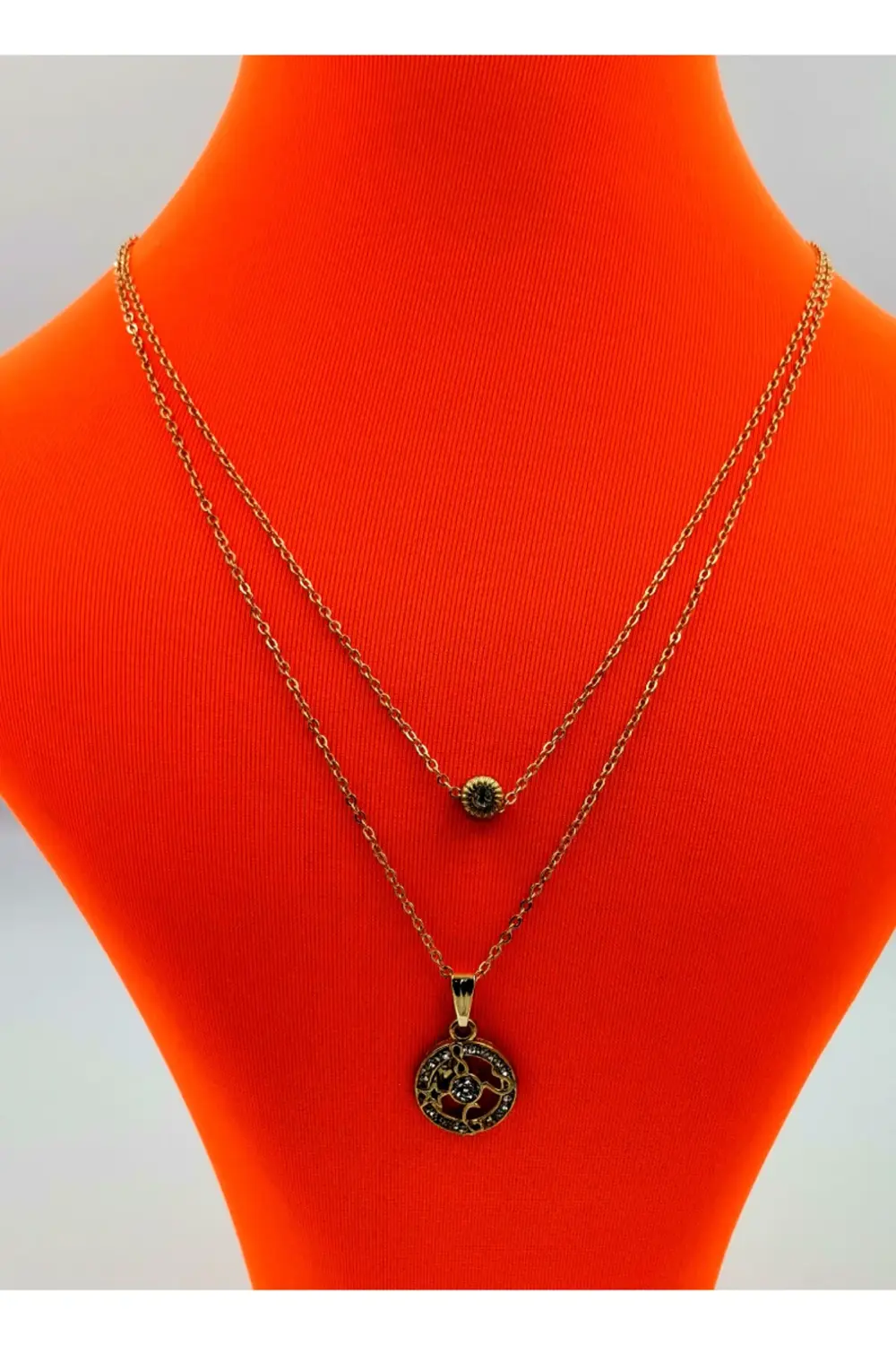 Gold Renk Zincir Figürlü Kararmaz Özel Tasarım Kolye