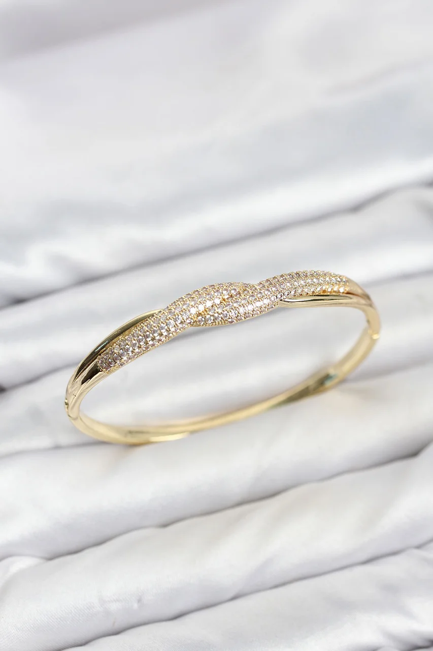 Gold Renk Zirkon Taşlı Sarmal Model Kadın Kelepçe Bileklik - Lisinya Diğer