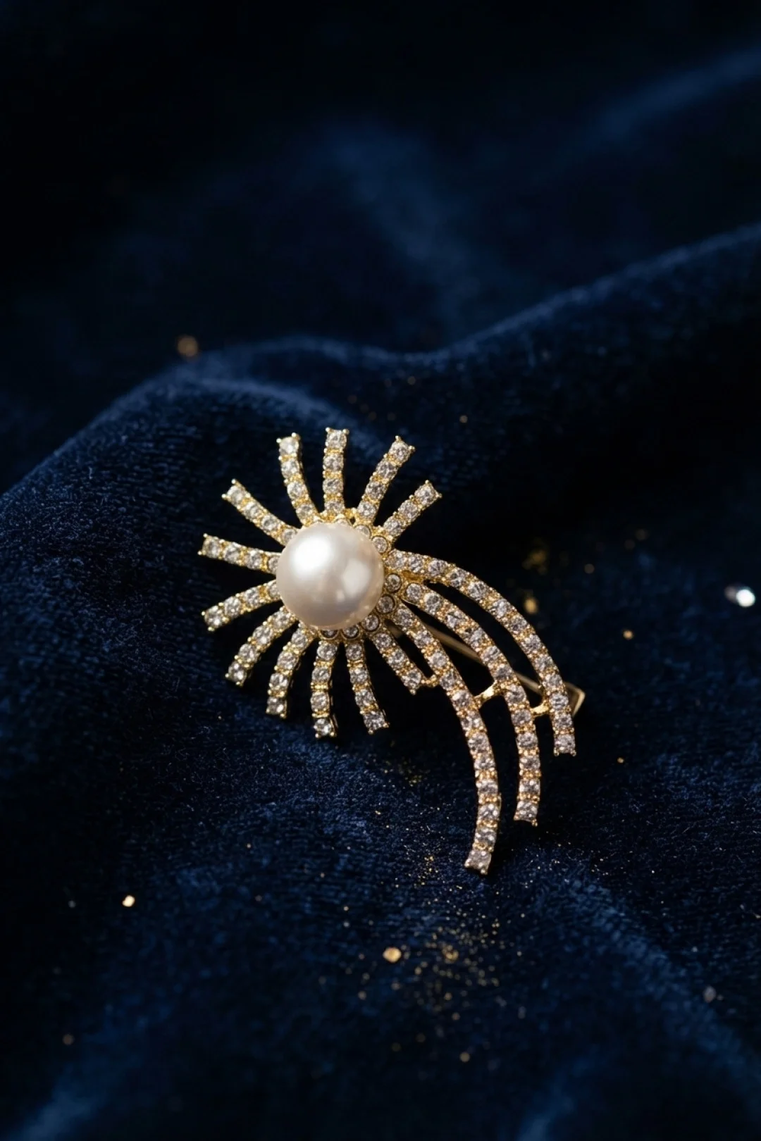 Gold Renk Zirkon Taşlı Halley Model Broş Fiyatı, Yorumları ve Özellikleri