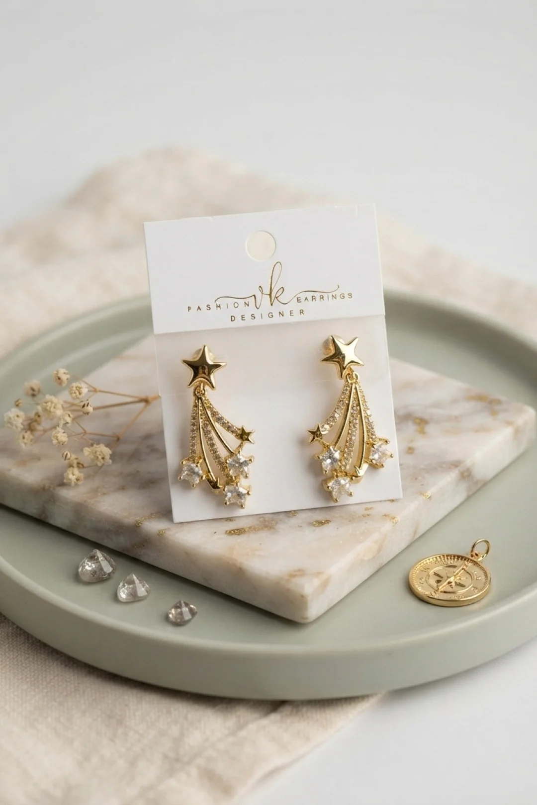 Gold Renk Zirkon Taşlı Halley Model Pirinç Kadın Küpe Fiyatı, Yorumları ve Özellikleri