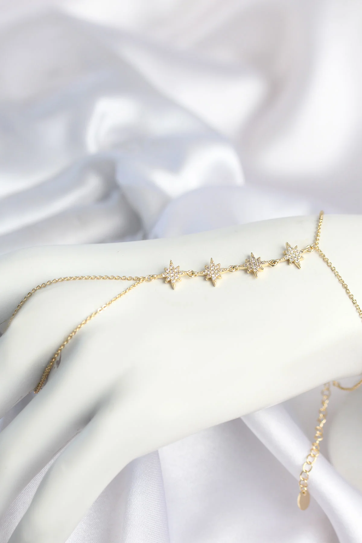 Gold Renk Zirkon Taşlı Sıralı Kutup Yıldızı Model Şahmeran TJ-SN805