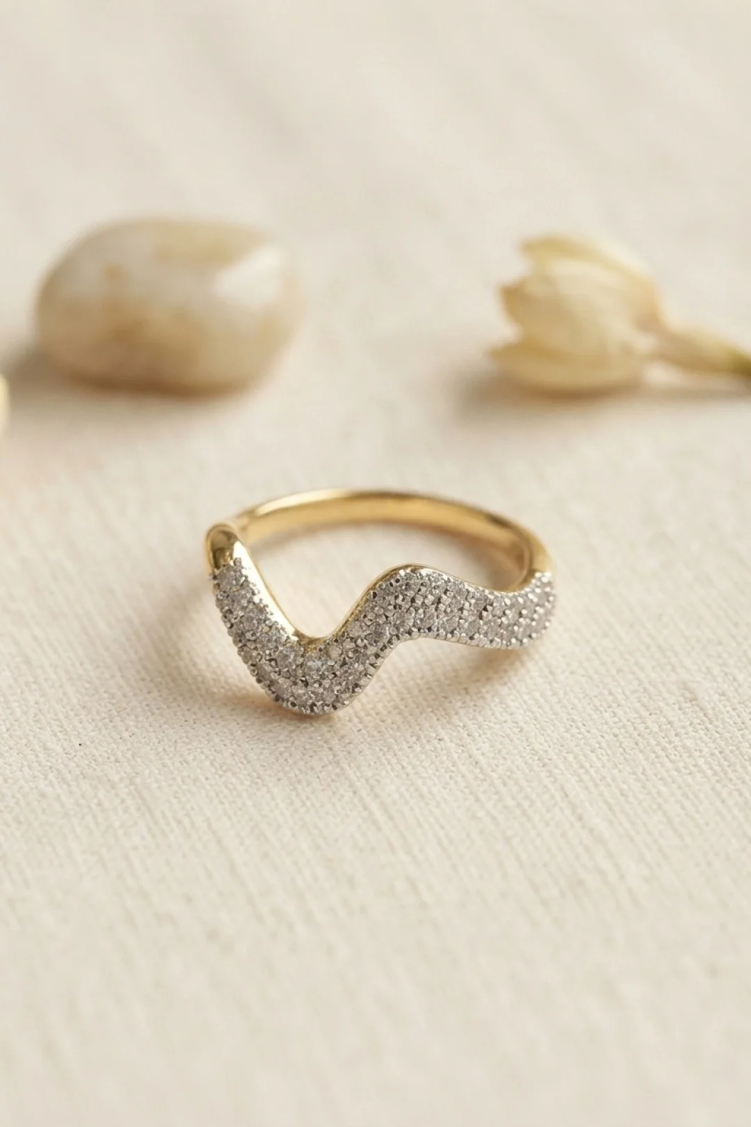 Gold Renk Zirkon Taşlı Dalga Model Kadın Yüzük Fiyatı, Yorumları ve Özellikleri