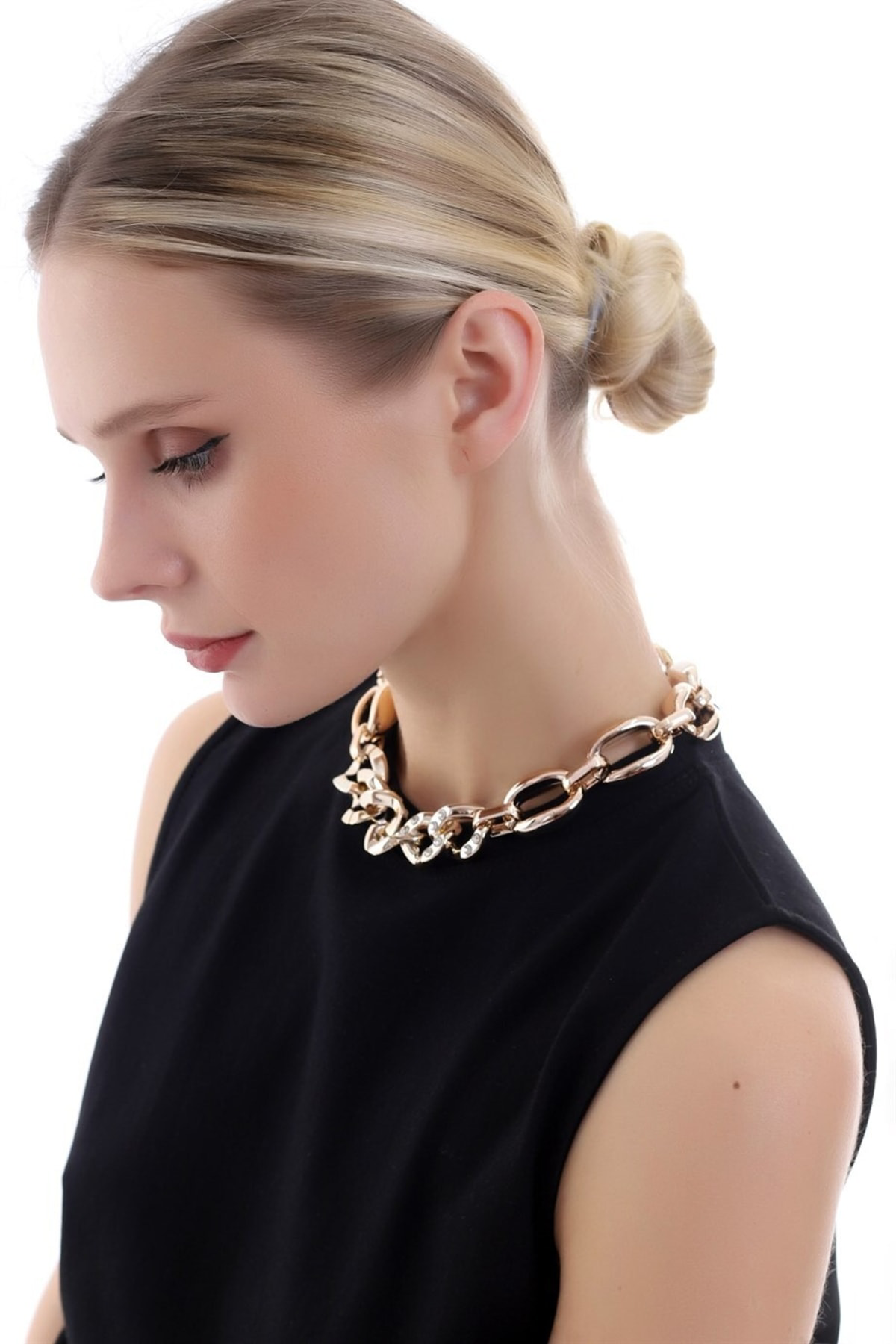 Gold Renkli Taşlı Zincir Çelik Zarif Ve Şık Kolye