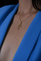 GOLD RENKLİ ZİRKON TAŞ YILAN FİGÜR KOLYE-ÇKOL123