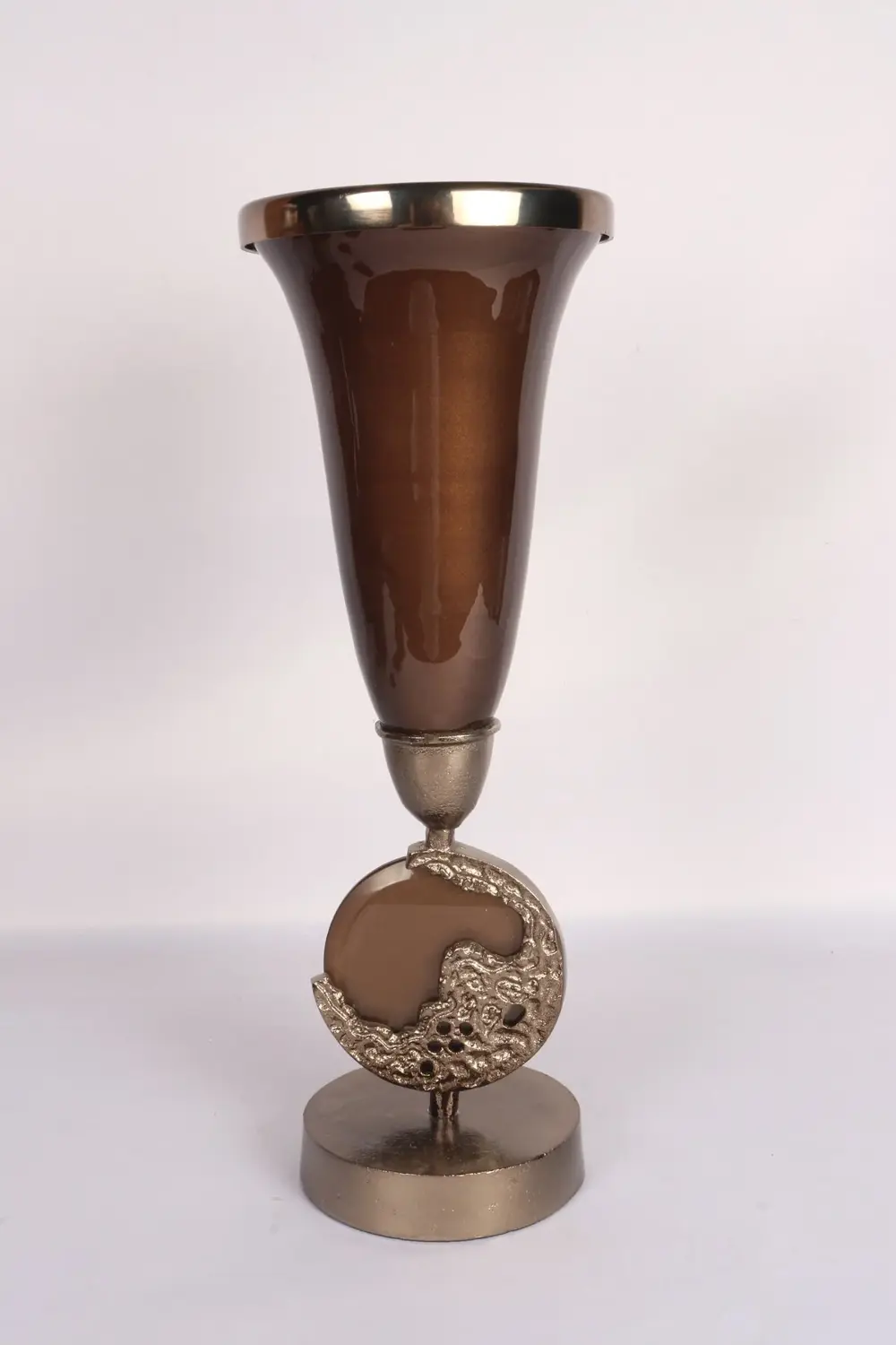 Golden Dust Efektli Kahverengi Cam Vazo | Ay Motifli Metal Detayl