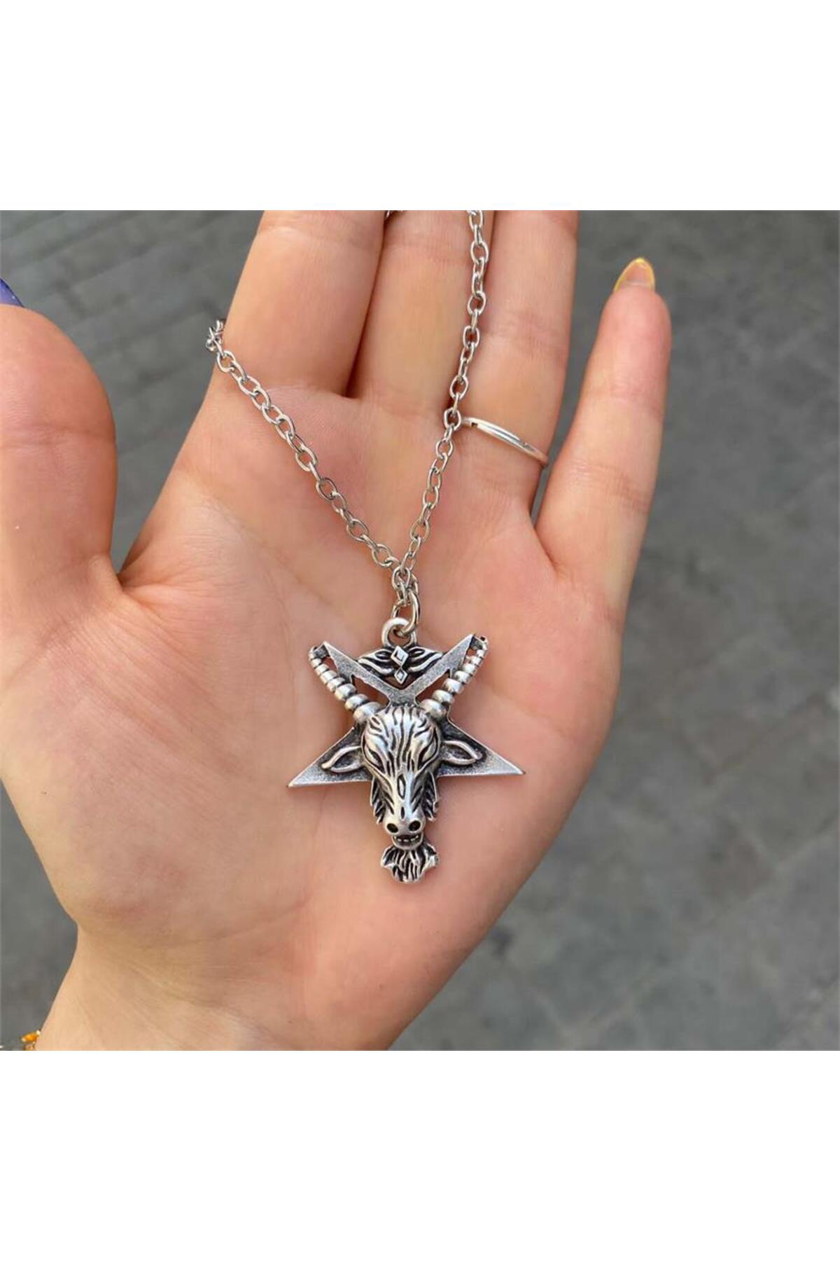Gothic Goat Head Kolye