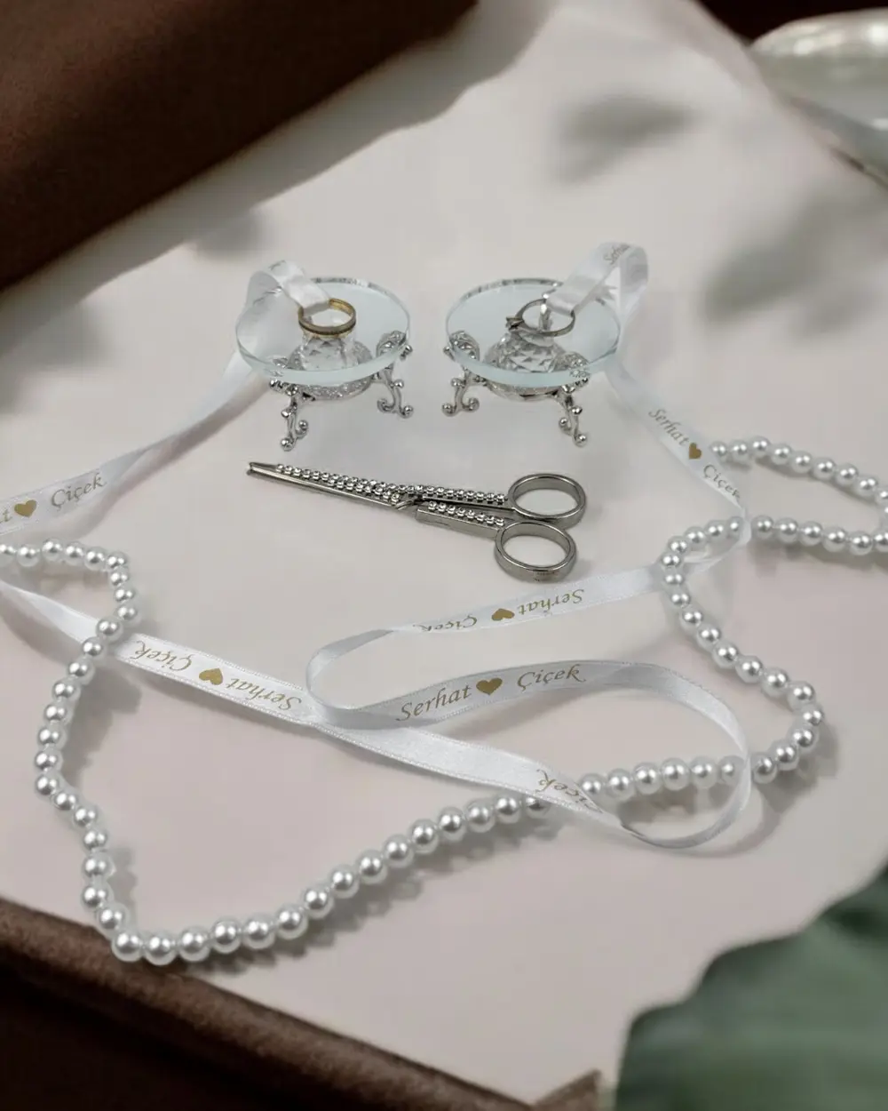 Grazia Cam Yüzük Yükselticisi ve Söz Makası Seti