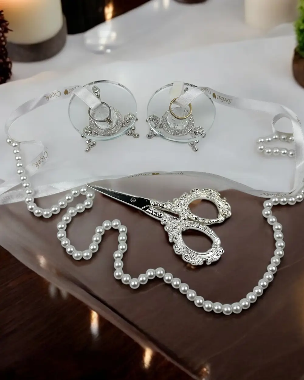 Grazia Cam Yüzük Yükselticisi ve Söz Makası Seti