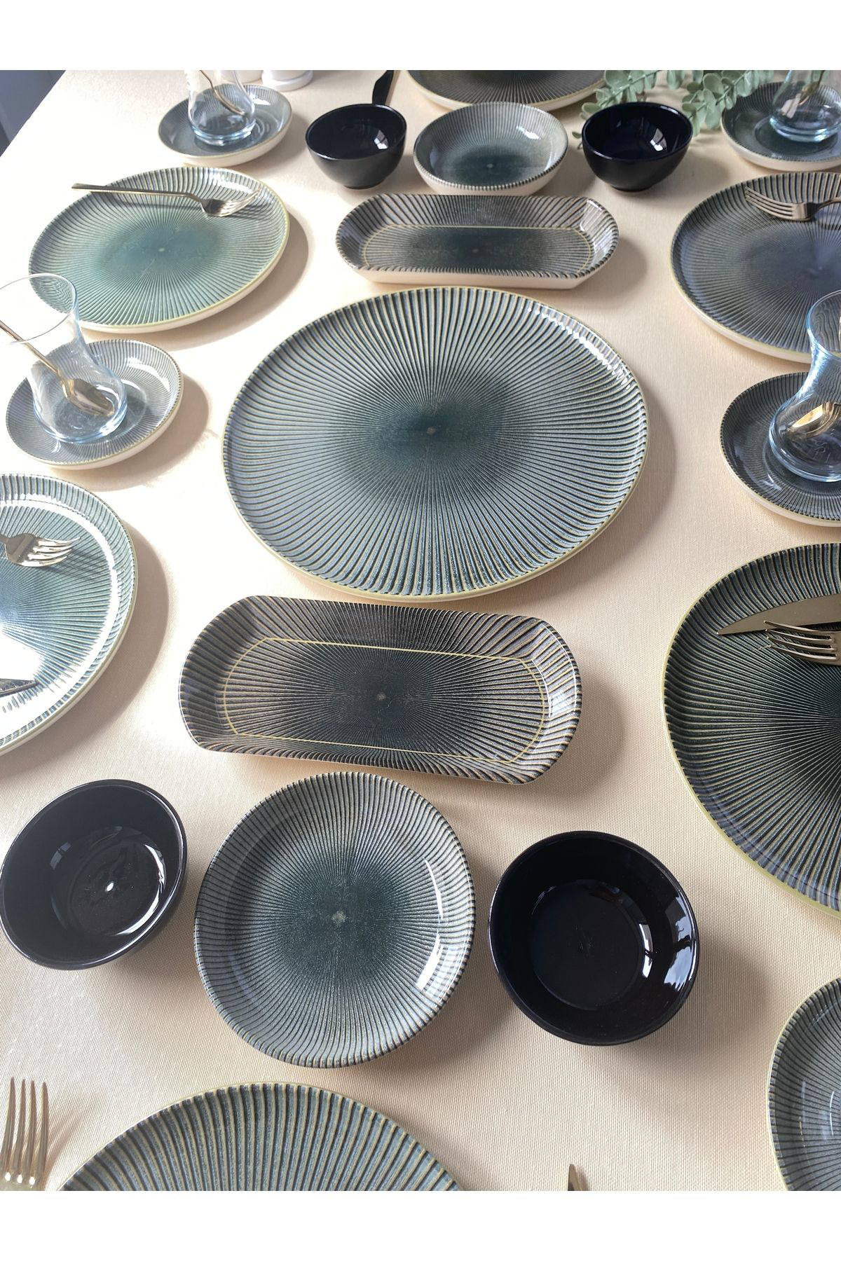 Green Gold 6 Kişilik 21 Parça Sosluklu Kahvaltı Takımı