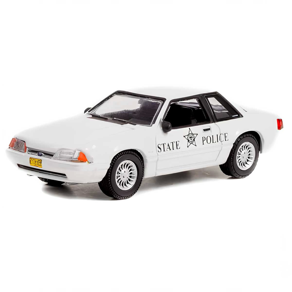 Greenlight 1/64 1993 Ford Mustang SSP Greenlight 1/64 1993 Ford Mustang SSP