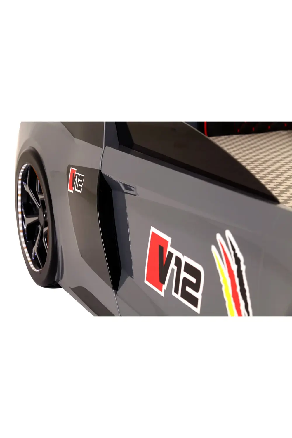 Gri Arabalı Yatak V12 Audi Full Ledli Kumandalı ve Müzikli