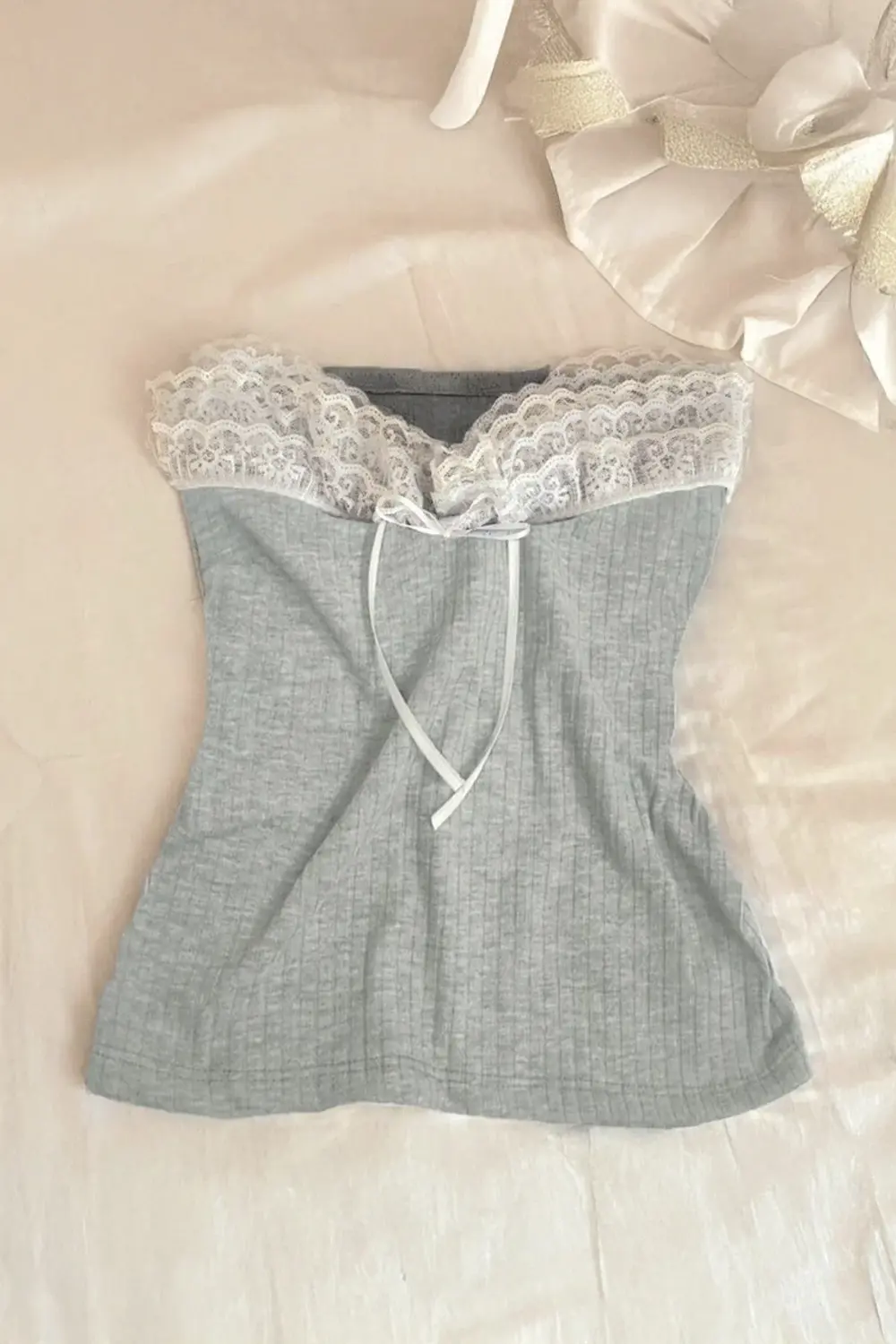 Gri Dantelli Kurdeleli Y2K Straplez Crop