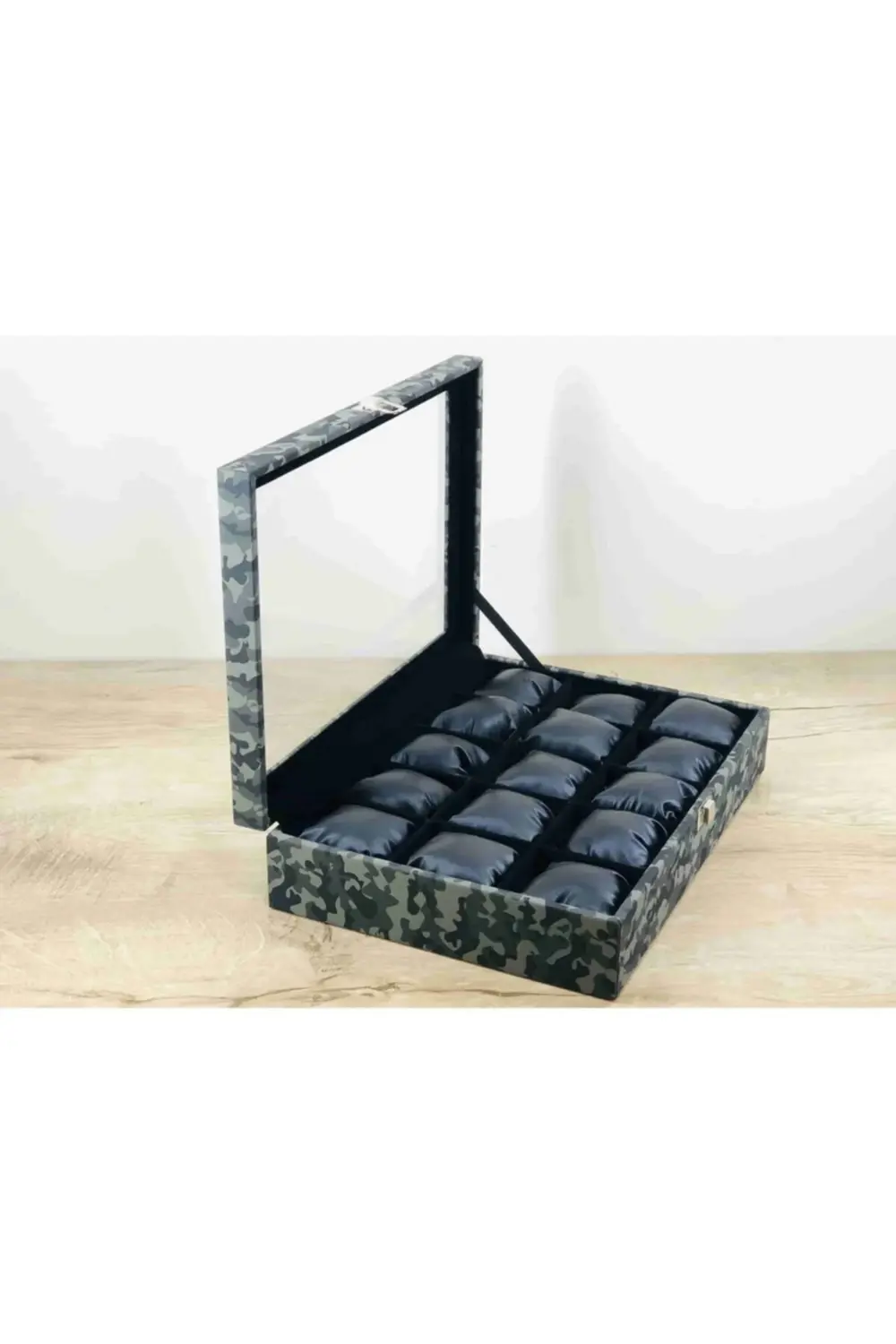 Gri Kamuflaj Kaplı 15 Kol Saati Kapasiteli Siyah Yastıklı Büyük B