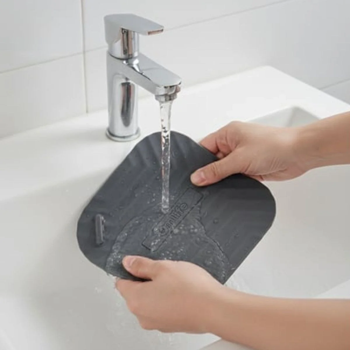 Gri kare Evye Gider Koku Önleyici Silikon Mat – Lavabo Süzgeç Ve Haşere Engelleyici Bx40 Fiyatı, Yorumları ve Özellikleri