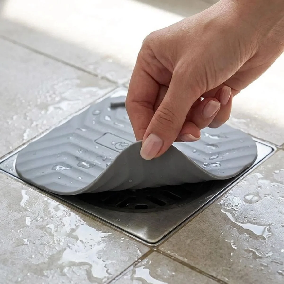 Gri kare Evye Gider Koku Önleyici Silikon Mat – Lavabo Süzgeç Ve Haşere Engelleyici Bx40 Fiyatı, Yorumları ve Özellikleri