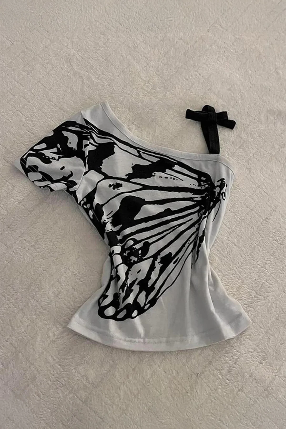 Gri Kelebek Kanatlı Askılı Grunge Y2K Kısa Kollu Crop Gri Kelebek Kanatlı Askılı Grunge Y2K Kısa Kollu Crop
