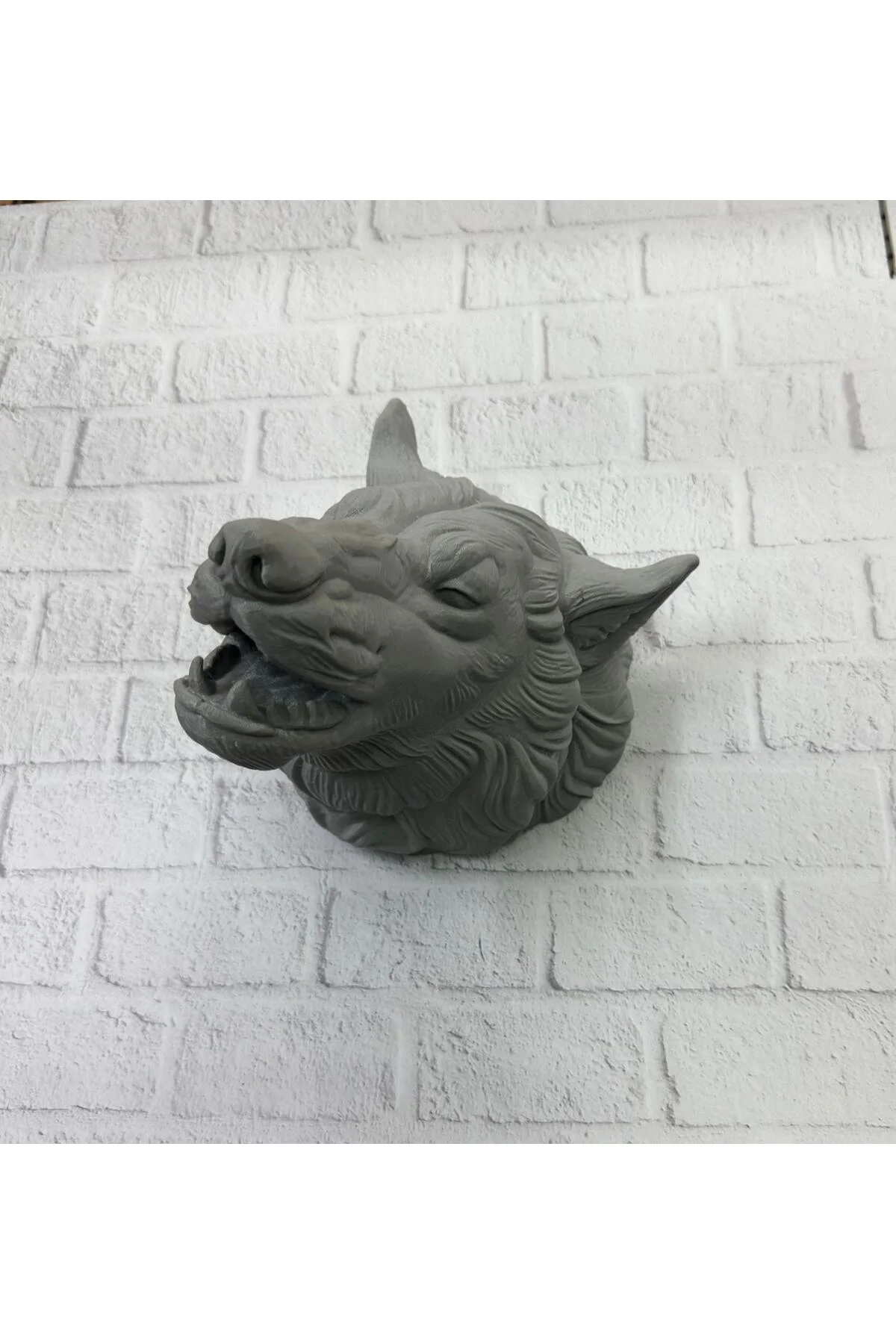 Gri Kurt Duvar Biblosu Güçlü Detaylı Dekoratif Tasarım 25x19 cm - Gri Kurt Duvar Biblosu Güçlü Detaylı Dekoratif Tasarım 25x19 cm -