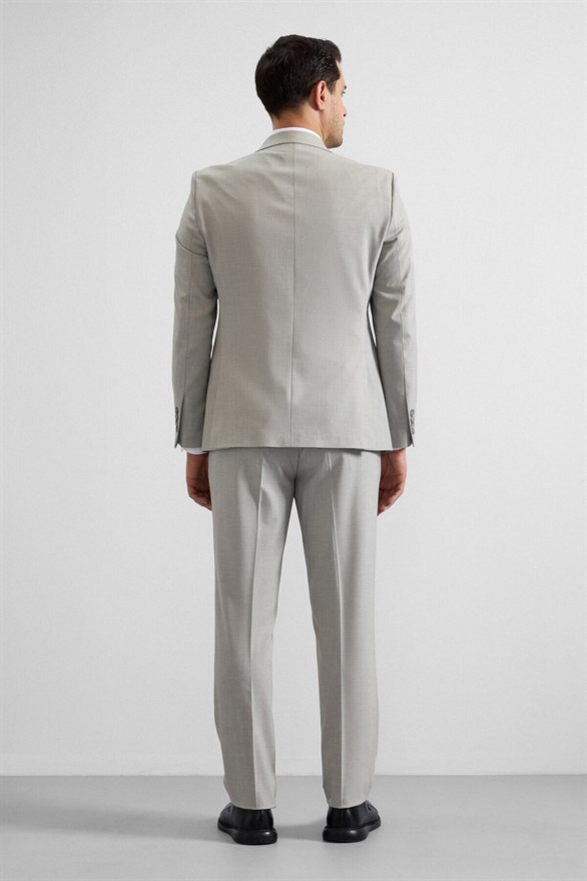 Gri Slim Sivri Yaka 6 Drop Takım Elbise