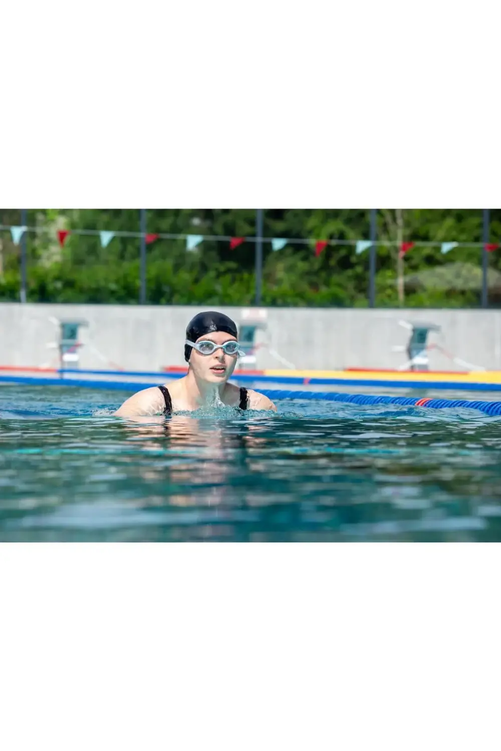 Gri Yüzücü Gözlüğü