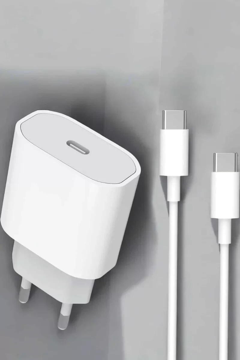 Güç Adaptörü ve Kablosu: 15/15 Pro Max Uyumlu Hızlı Şarj ve Akım Koruma Teknolojisi