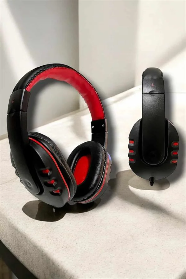 Güçlü Bass ve Suya Dayanıklı, Kablolu Oyuncu Kulaklığı ile Kesint