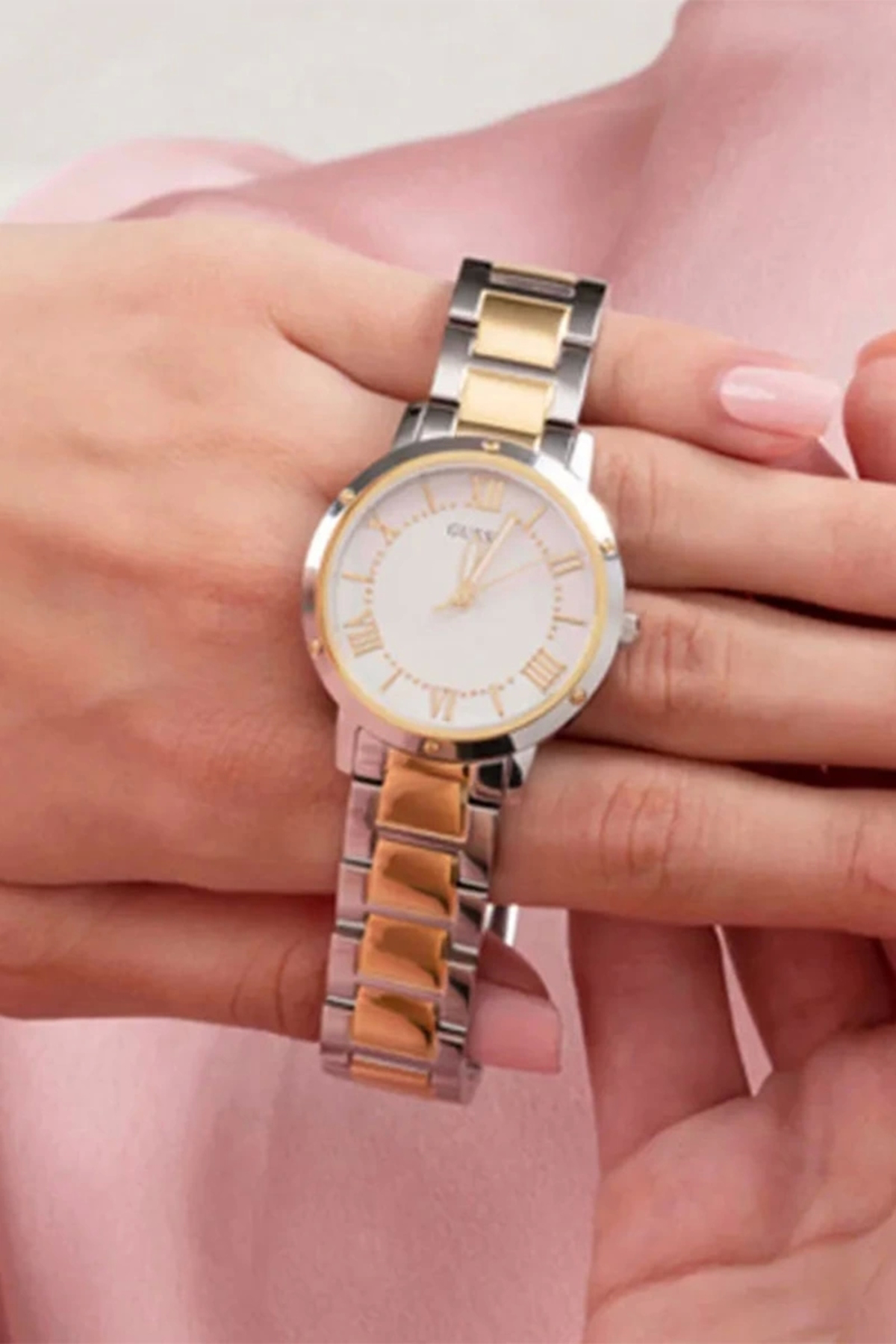 GUGW0404L2 Kadın Kol Saati