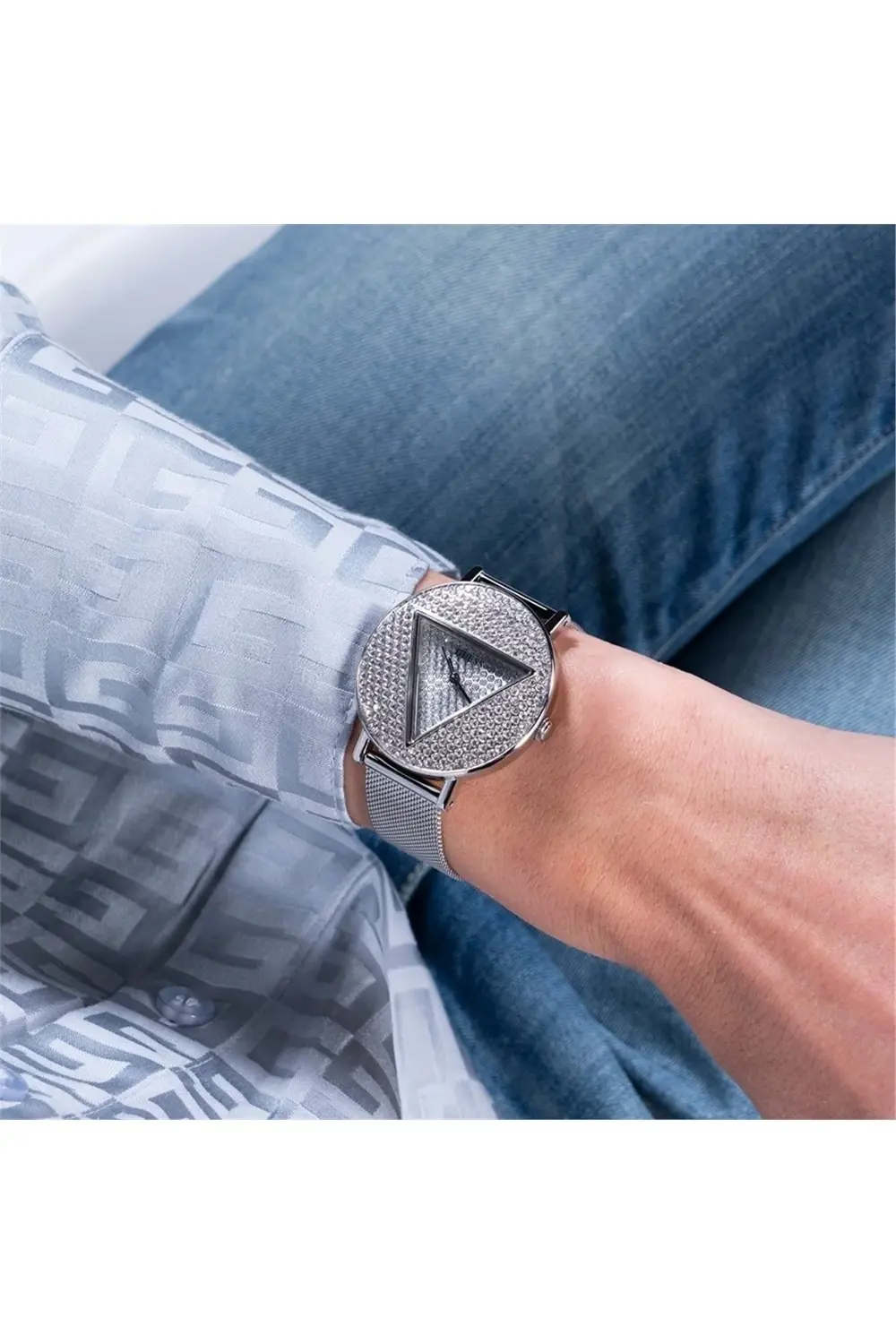 Gugw0477l1 Kol Saati