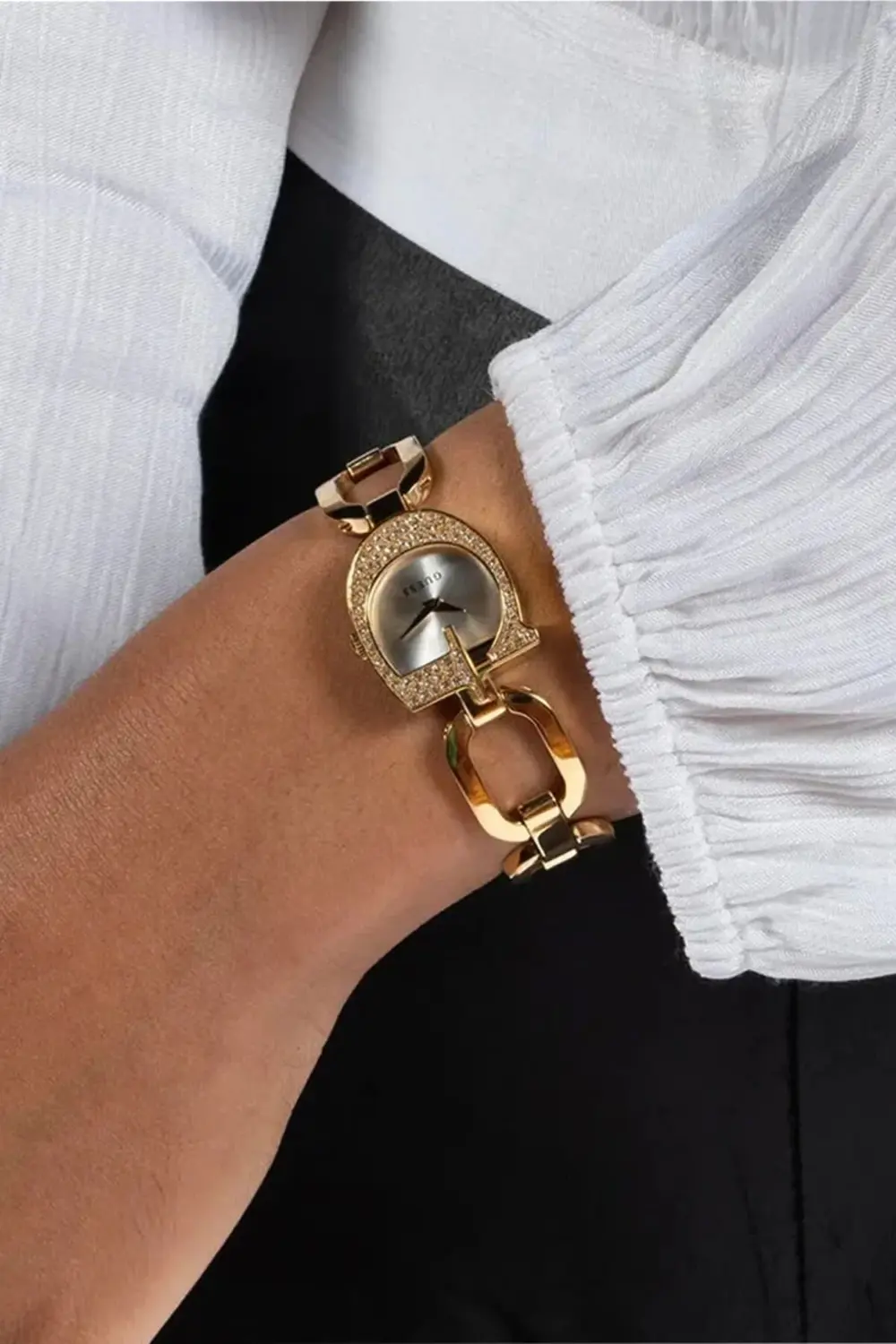 GUGW0683L2 Kadın Kol Saati