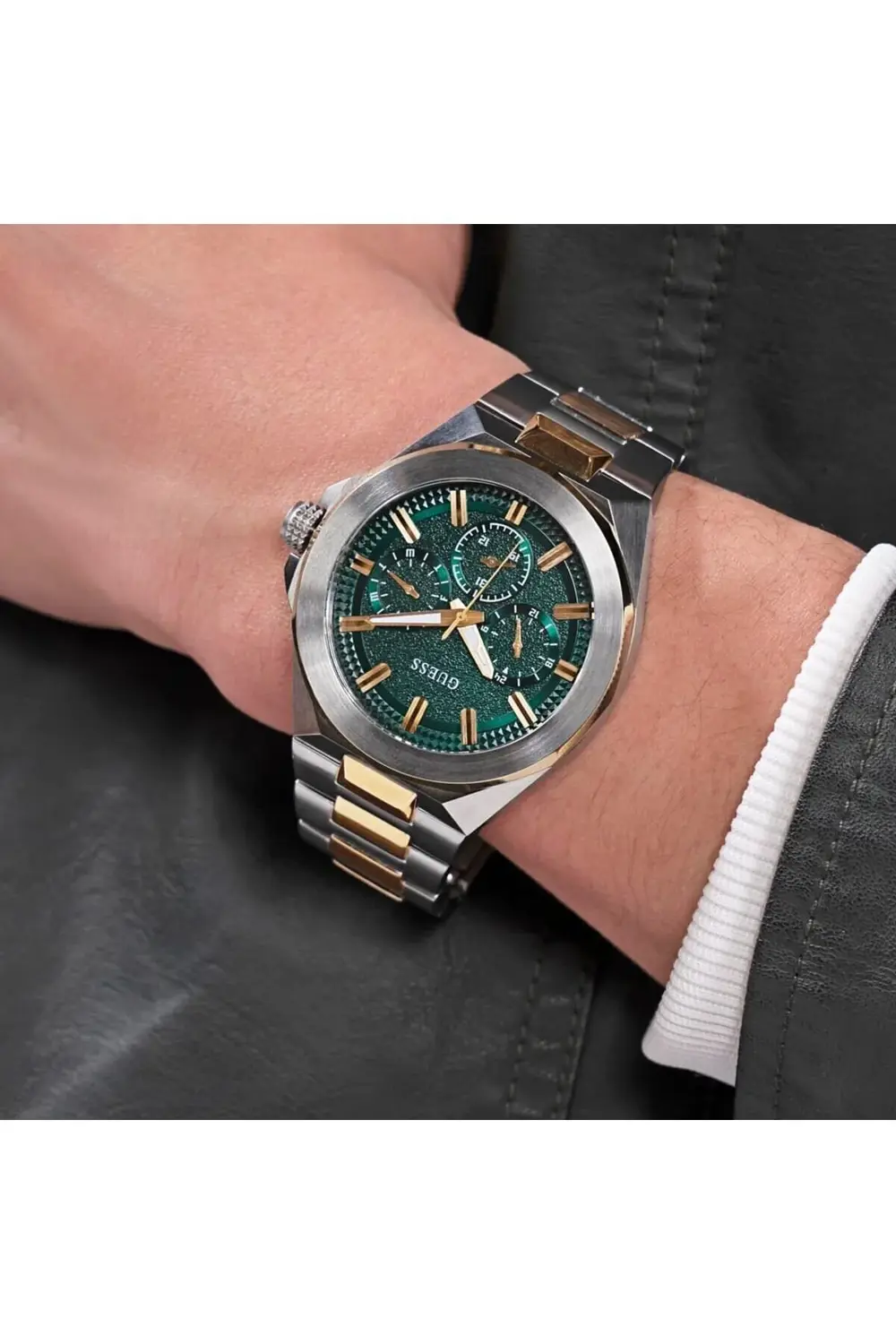 GUGW0798G3 Erkek Kol Saati