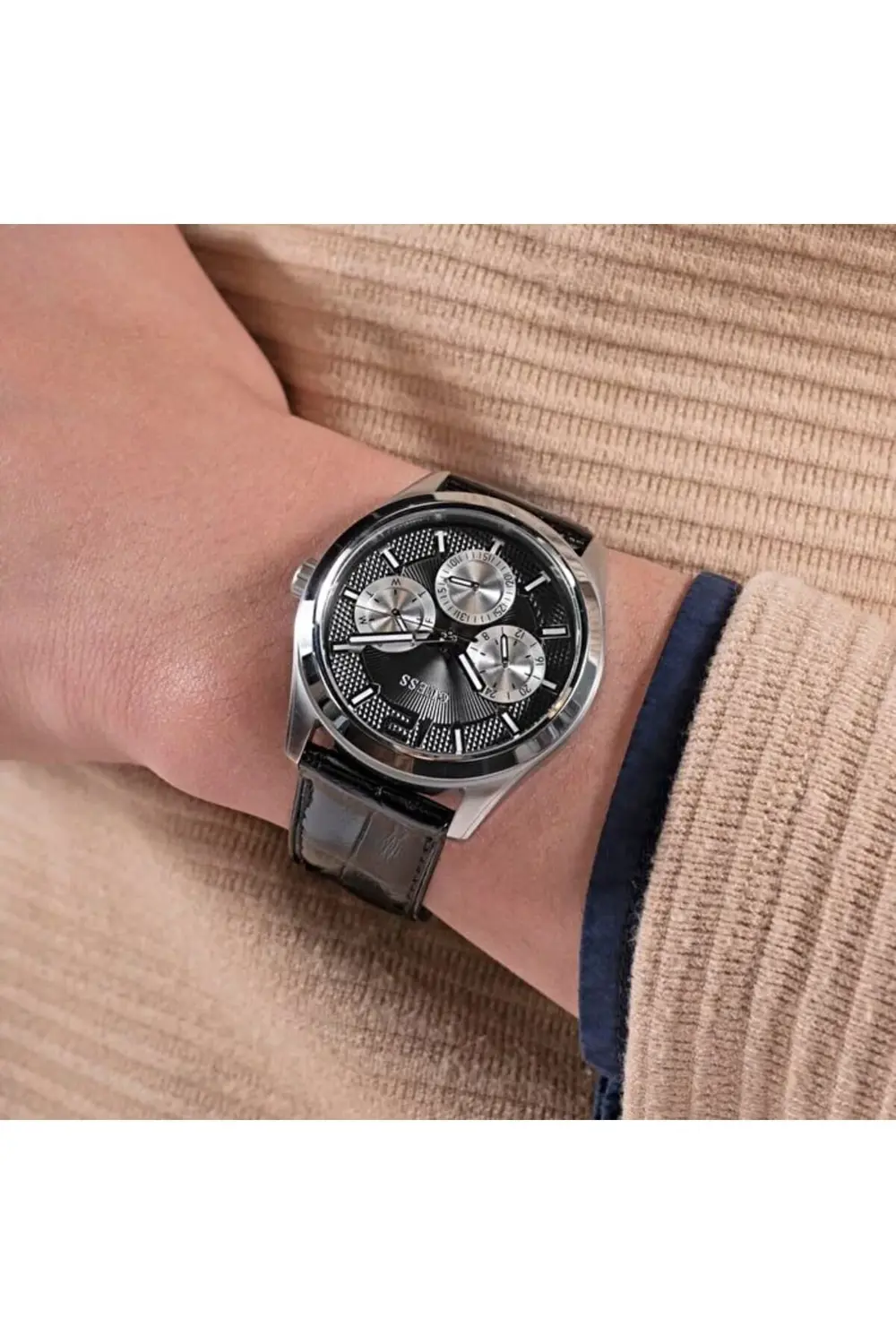 GUGW0809G1 Erkek Kol Saati ve Yedek Kordon