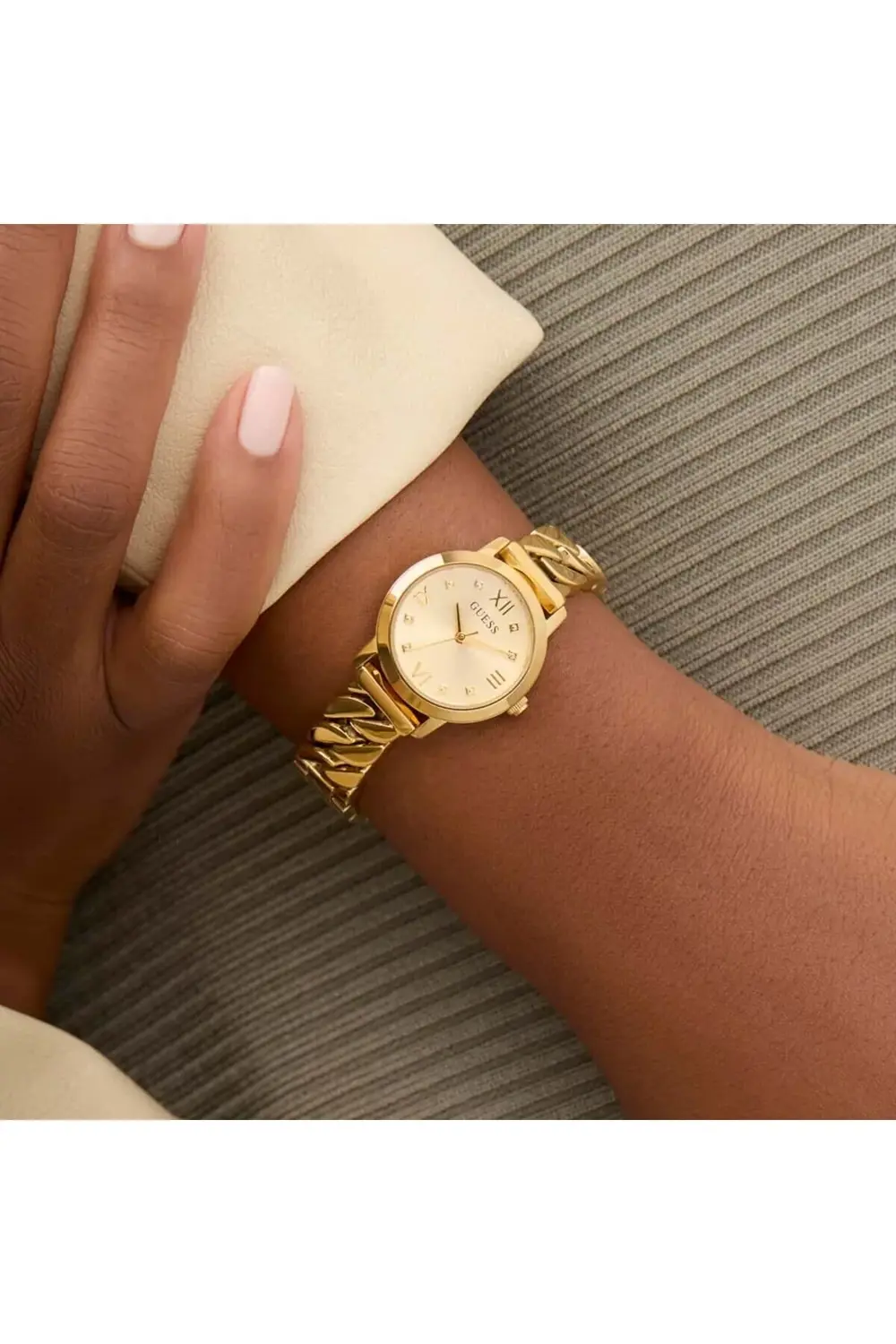GUGW0867L2 Kadın Kol Saati