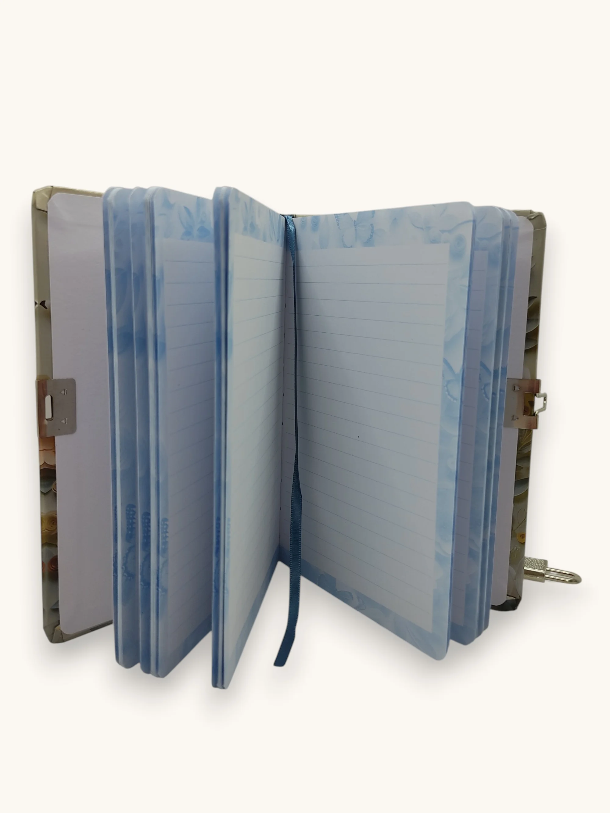 Gül Çiçek Desenli Hatıra Defteri (Günlük) Kilitli Defter 80 yapra