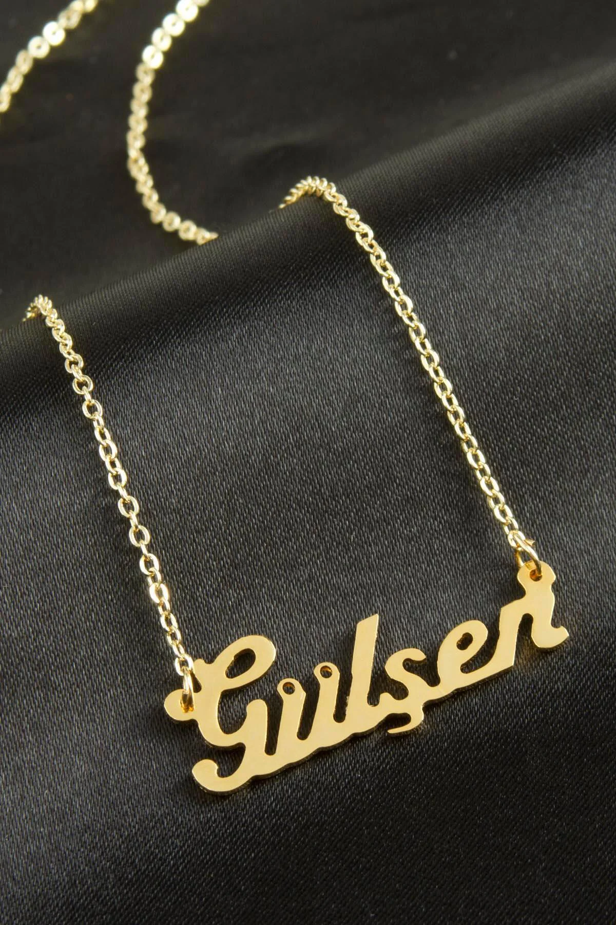 Gülşen Isimli Kolye (Kişiye Özel) Gülşen Isimli Kolye (Kişiye Özel)