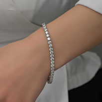 Stillove Gümüş 4 Mm Beyaz Taşlı Su Yolu Kadın Bileklik Stillove Gümüş 4 Mm Beyaz Taşlı Su Yolu Kadın Bileklik